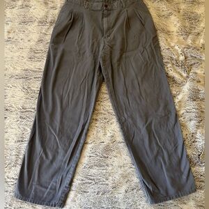 Dockers Men's Charcoal Chinos